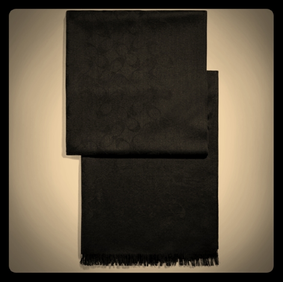 Coach Signature Wrap - Picture 1 of 3